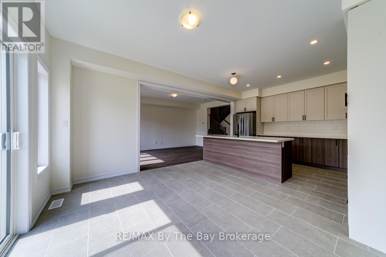 8 Frederica Crescent, Wasaga Beach, Ontario  L9Z 0N1 - Photo 17 - S12091283