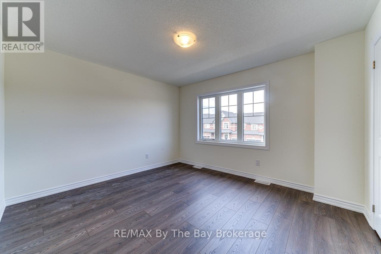 8 Frederica Crescent, Wasaga Beach, Ontario  L9Z 0N1 - Photo 20 - S12091283