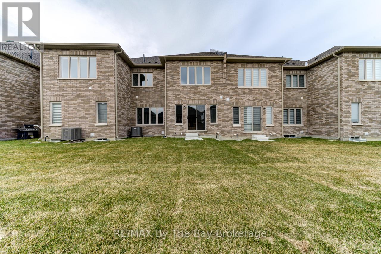 8 Frederica Crescent, Wasaga Beach, Ontario  L9Z 0N1 - Photo 33 - S12091283