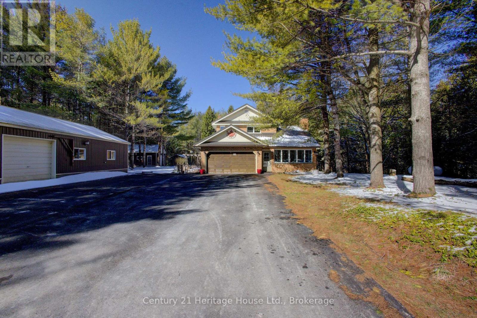 473480 Camp Oliver Road, West Grey, Ontario  N0C 1K0 - Photo 1 - X12091267