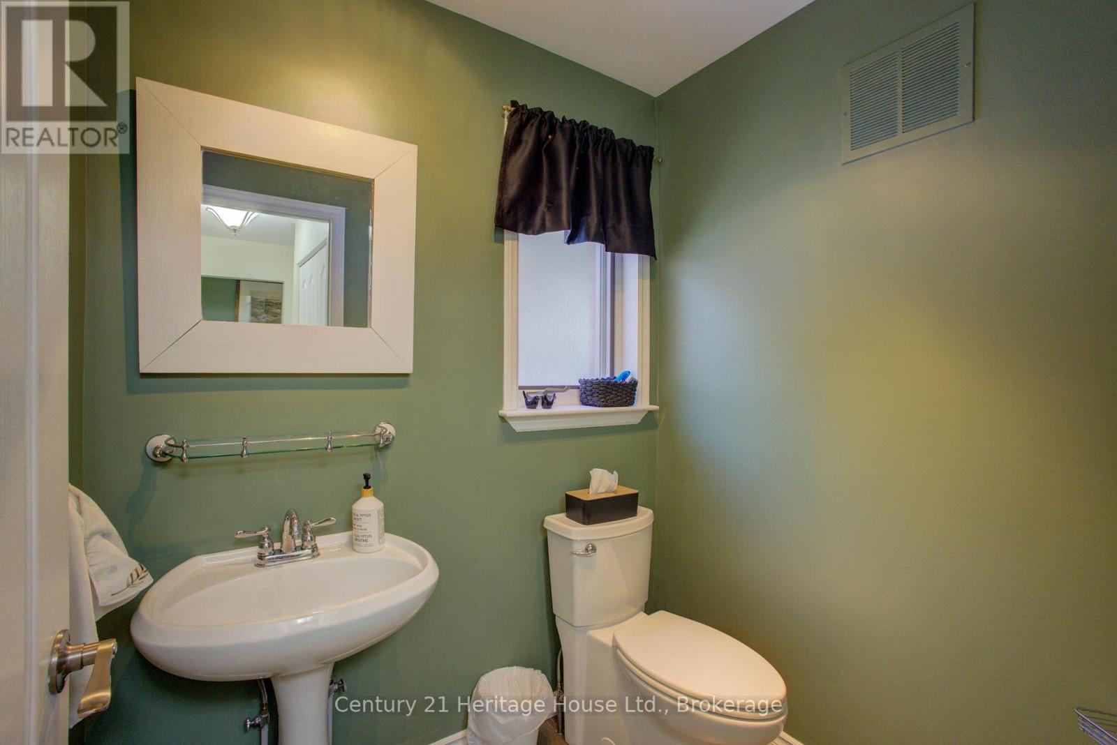 473480 Camp Oliver Road, West Grey, Ontario  N0C 1K0 - Photo 13 - X12091267