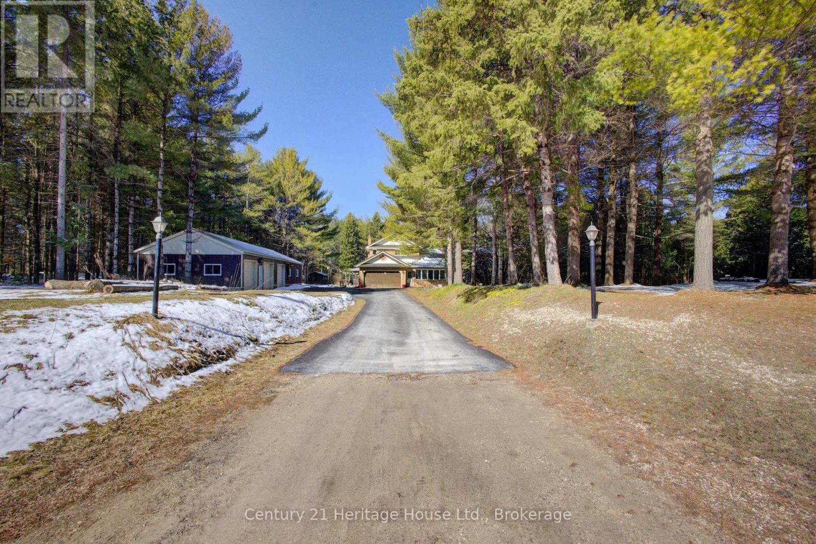 473480 Camp Oliver Road, West Grey, Ontario  N0C 1K0 - Photo 2 - X12091267