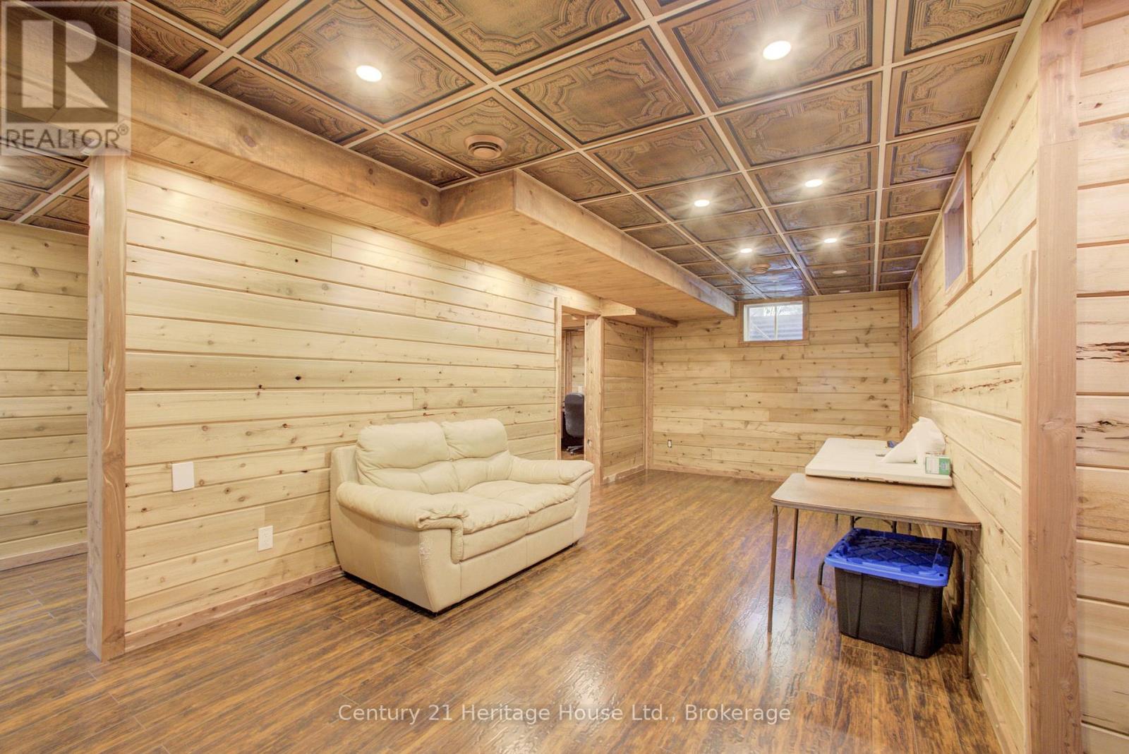473480 Camp Oliver Road, West Grey, Ontario  N0C 1K0 - Photo 22 - X12091267