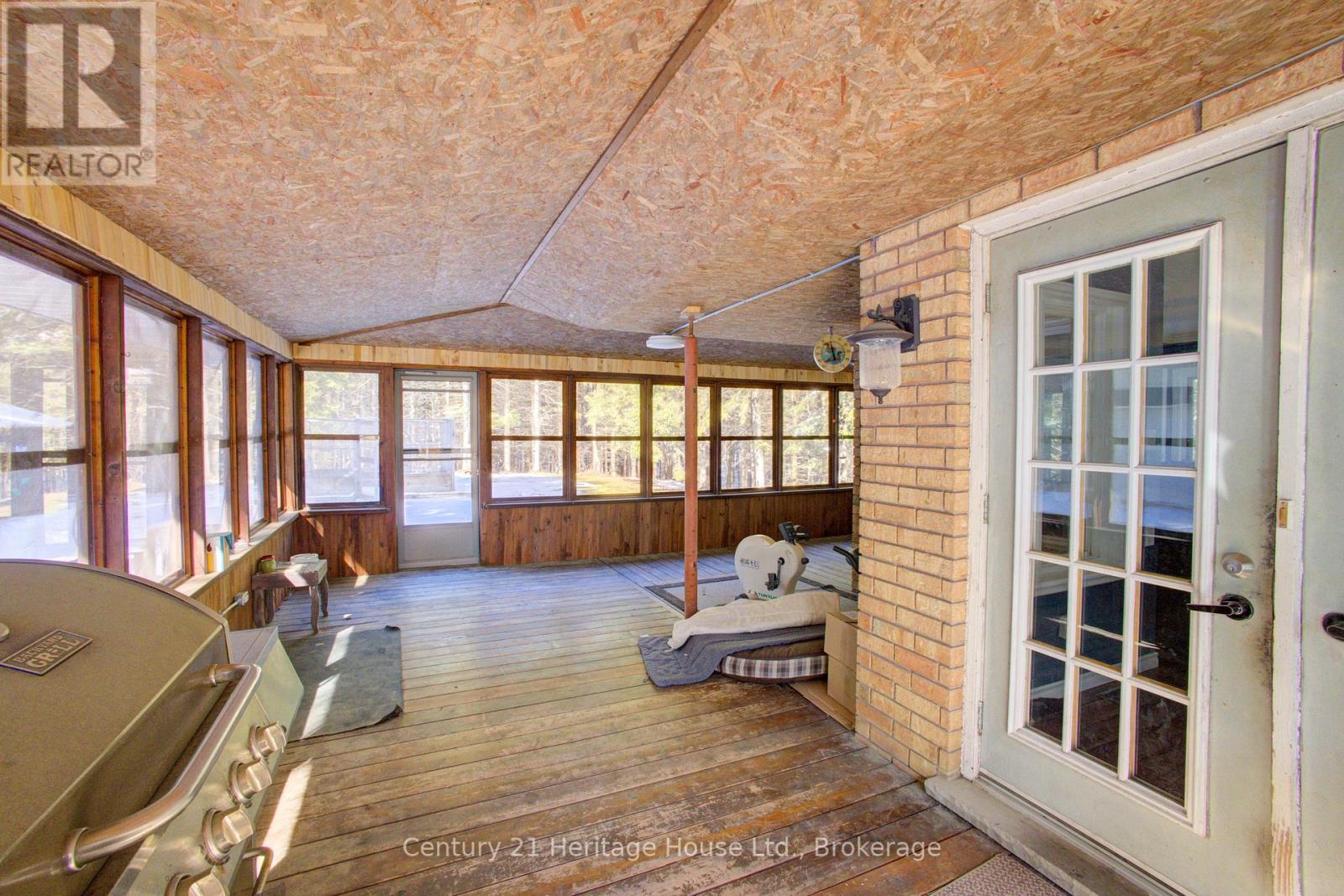 473480 Camp Oliver Road, West Grey, Ontario  N0C 1K0 - Photo 28 - X12091267