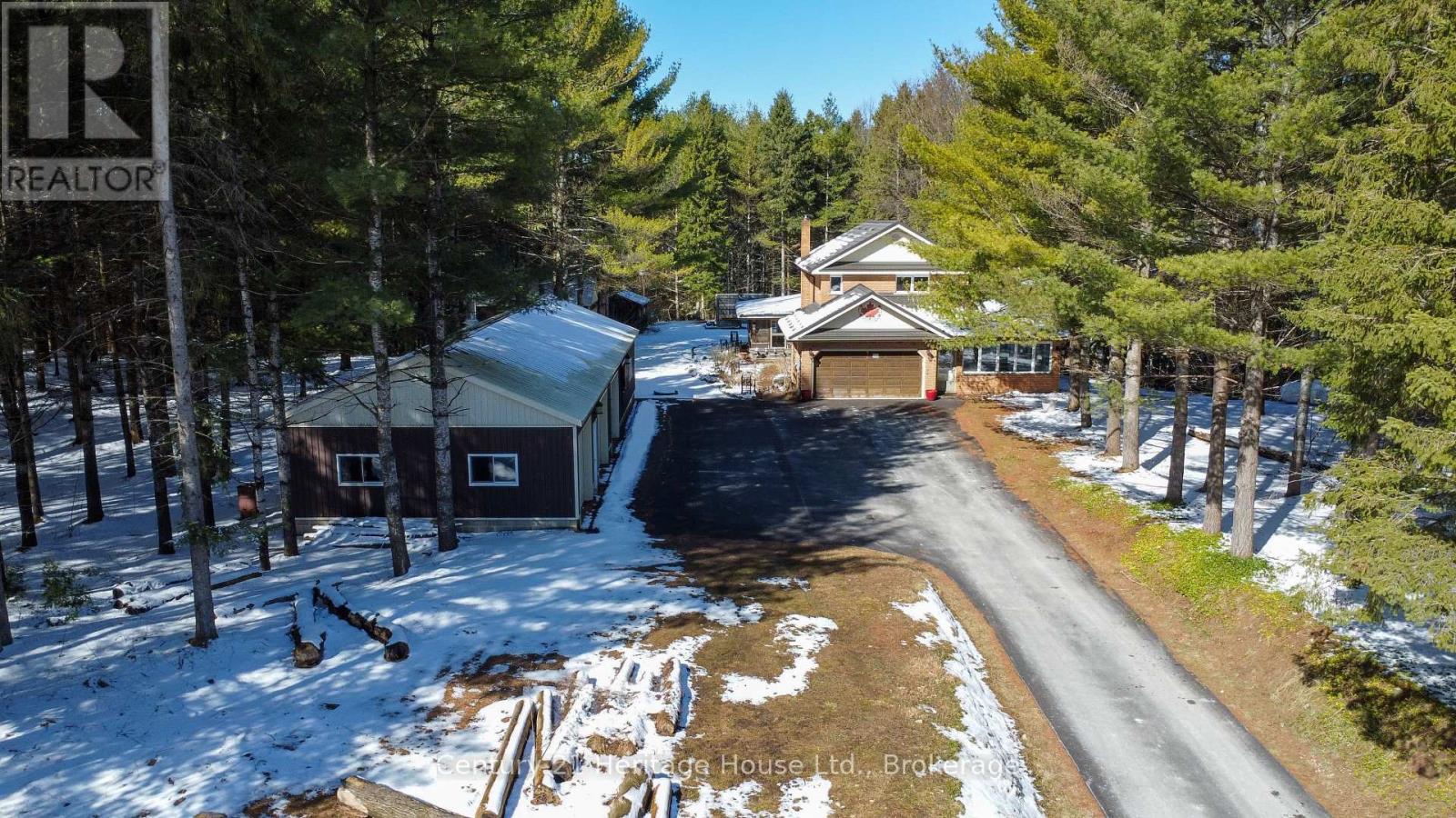 473480 Camp Oliver Road, West Grey, Ontario  N0C 1K0 - Photo 3 - X12091267