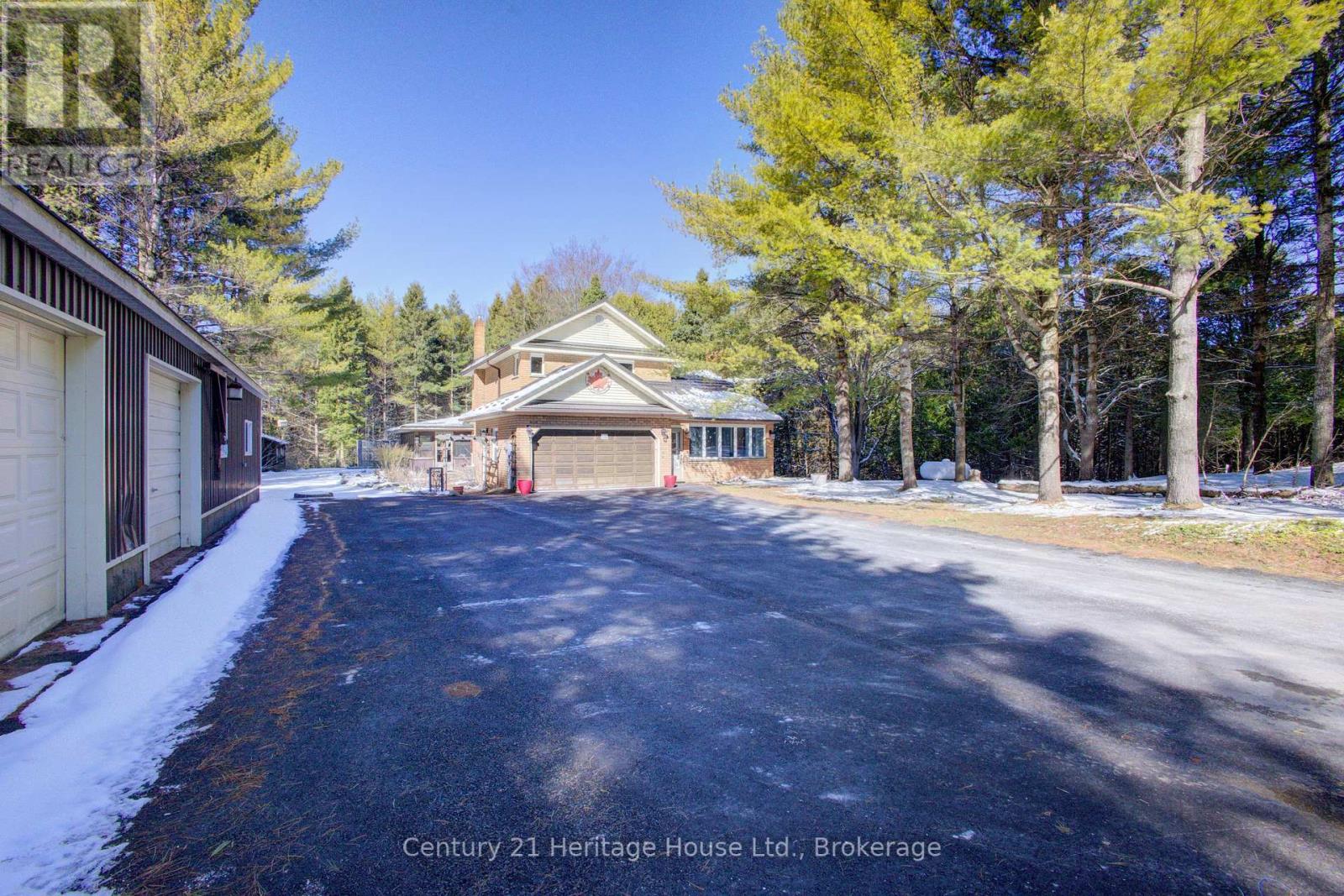 473480 Camp Oliver Road, West Grey, Ontario  N0C 1K0 - Photo 41 - X12091267
