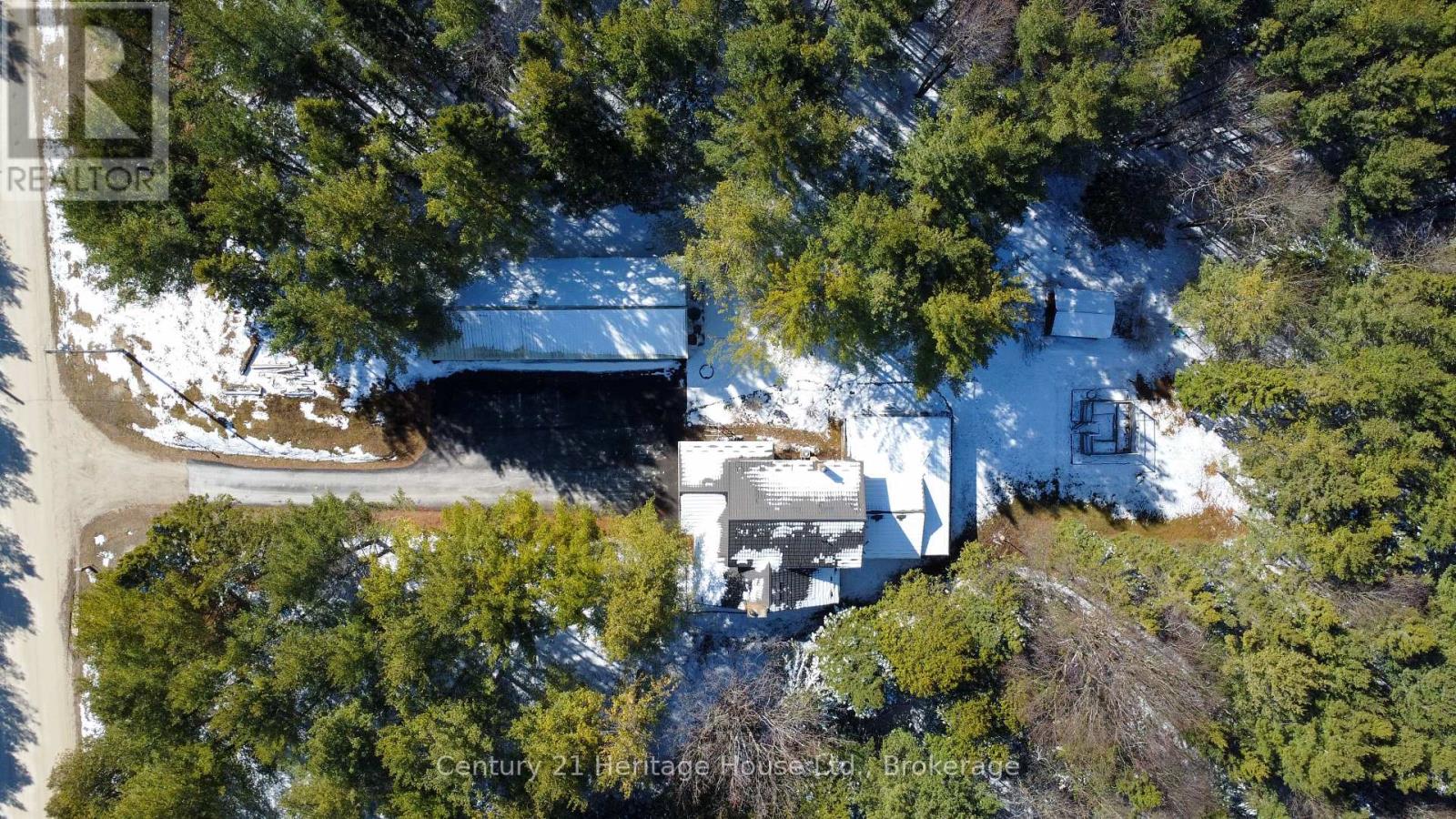 473480 Camp Oliver Road, West Grey, Ontario  N0C 1K0 - Photo 43 - X12091267