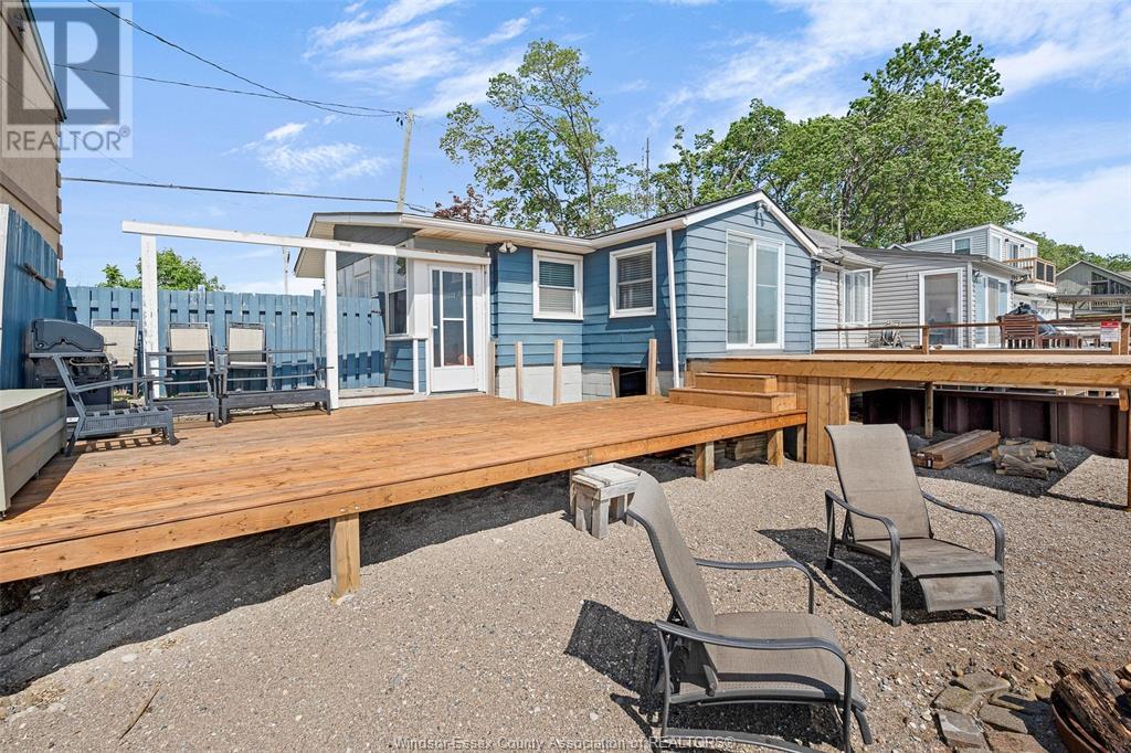 Property at 994 POINT PELEE DRIVE image 2