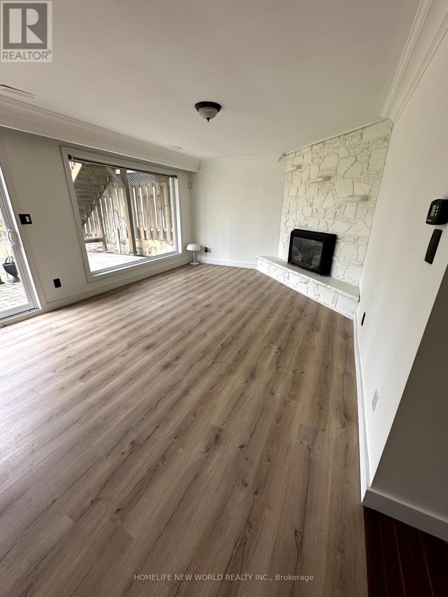 119 Burbank Drive, Toronto, Ontario  M2K 1N6 - Photo 11 - C12091258