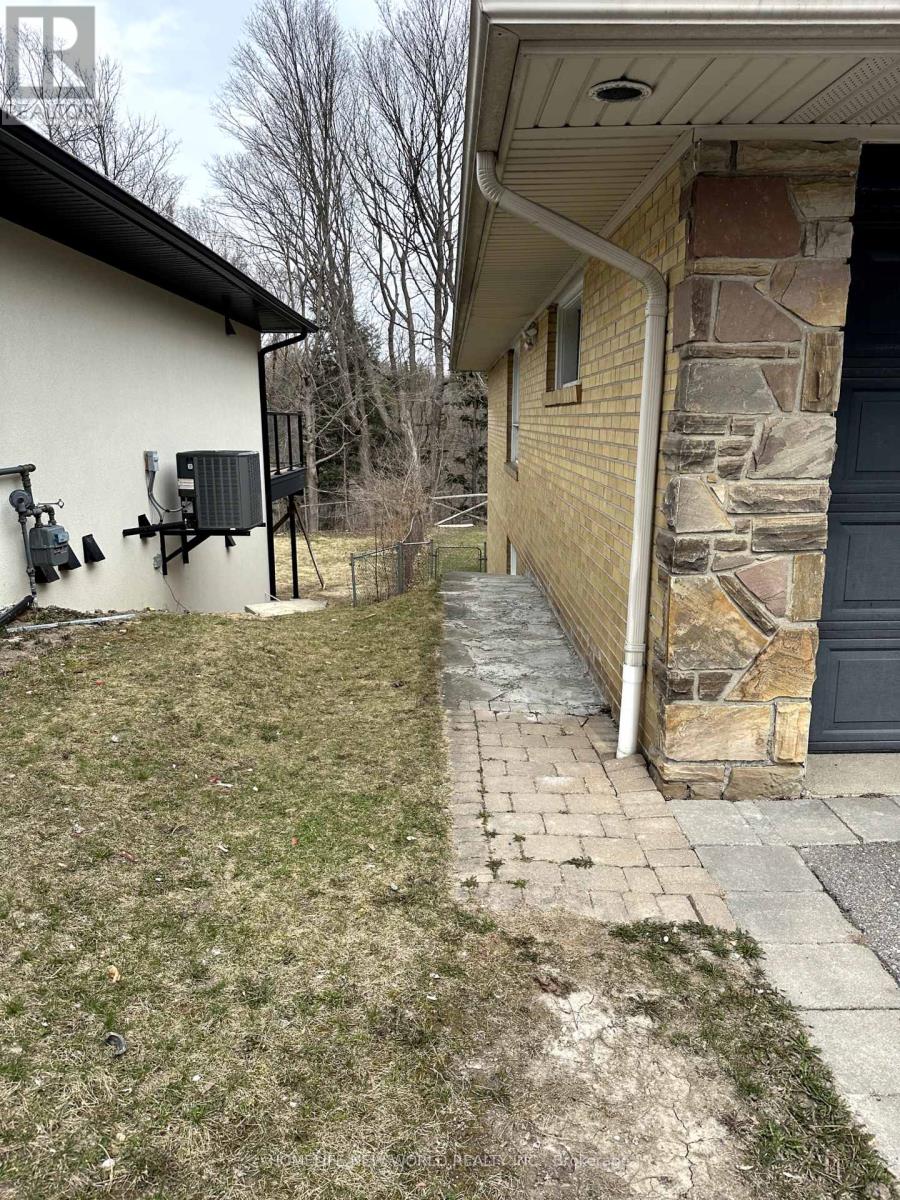 119 Burbank Drive, Toronto, Ontario  M2K 1N6 - Photo 2 - C12091258