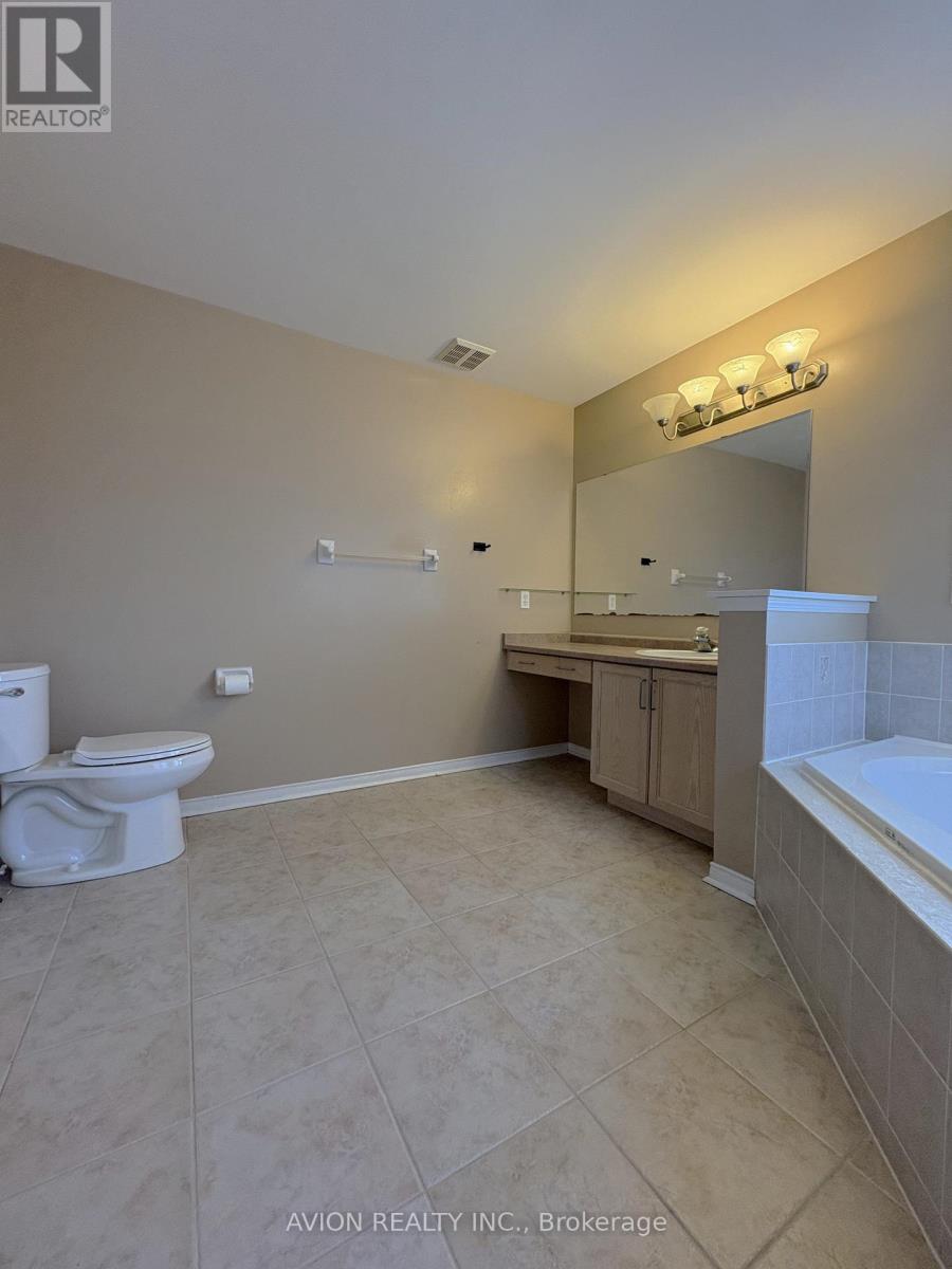 Main&second Floors - 428 Bur Oak Avenue, Markham, Ontario  L6C 2S1 - Photo 10 - N12091275