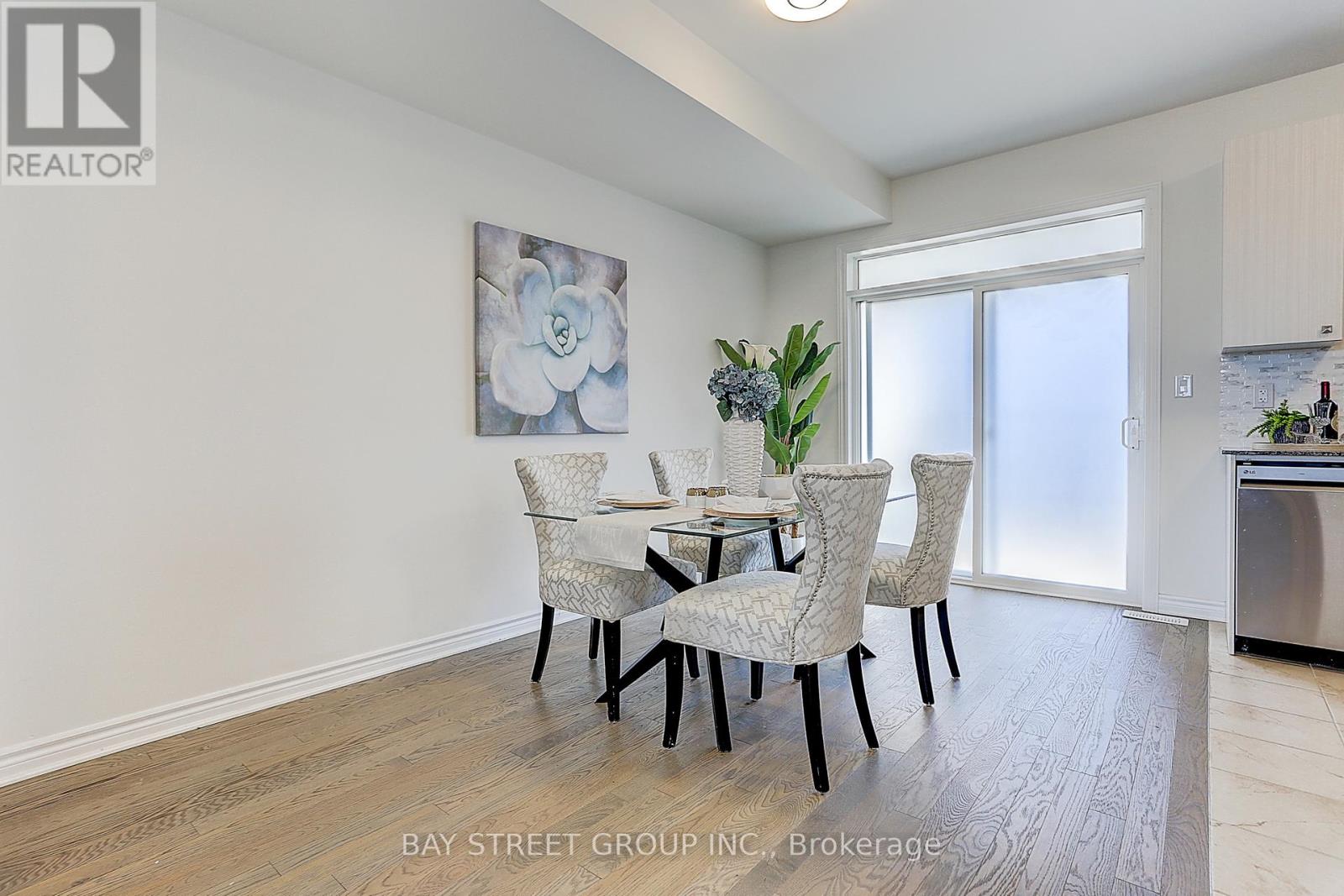 12 Chicago Lane, Markham, Ontario  L6E 0V6 - Photo 14 - N12091294