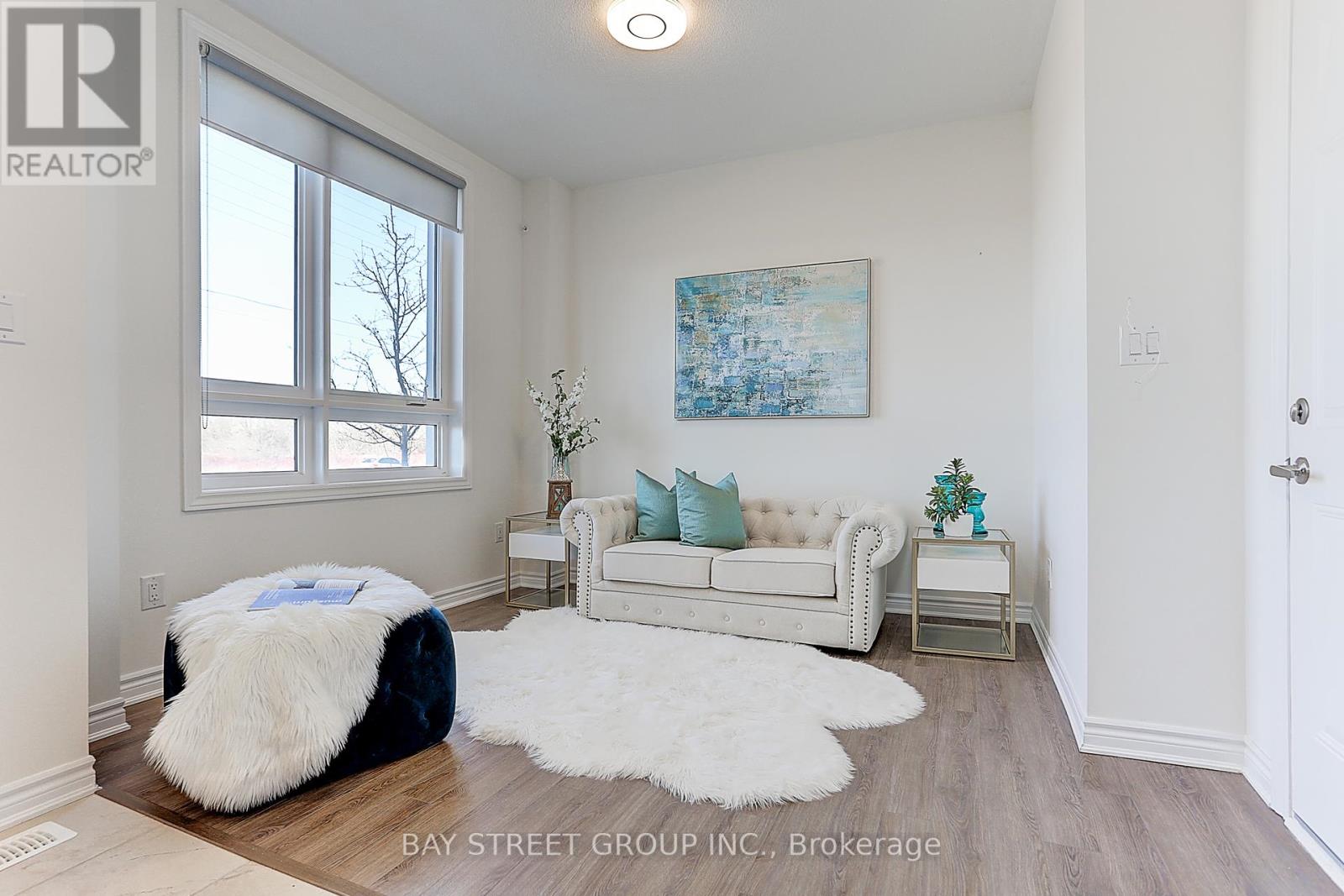 12 Chicago Lane, Markham, Ontario  L6E 0V6 - Photo 5 - N12091294