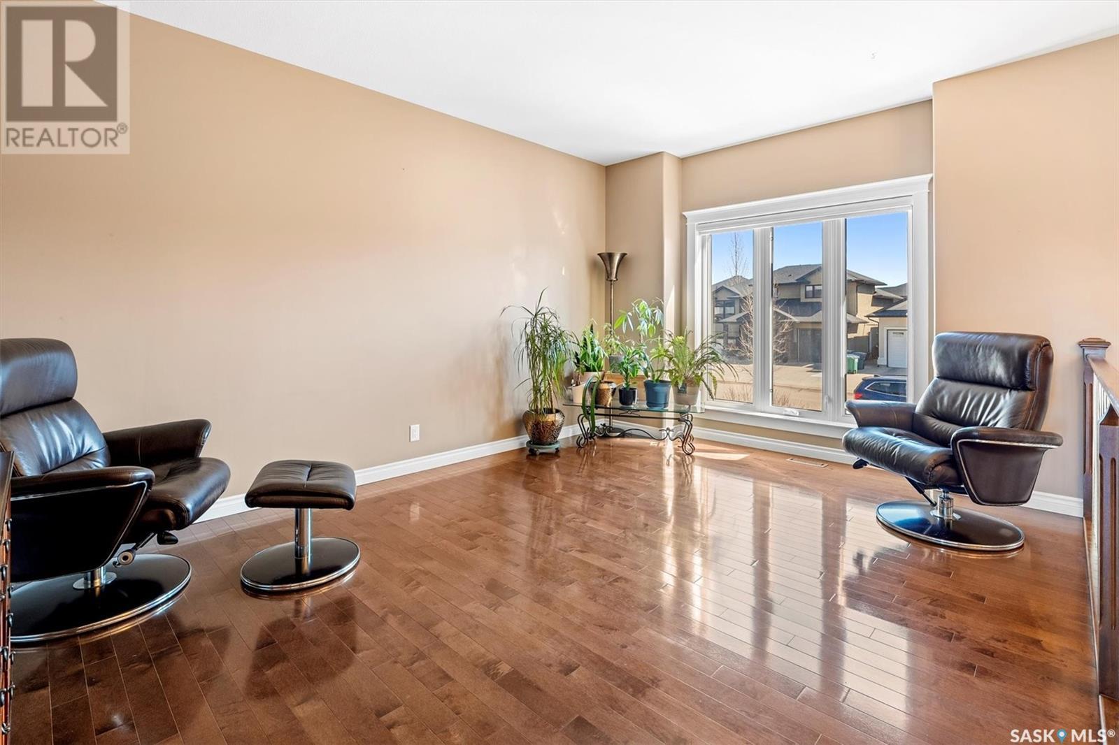 Property at 155 Pickard BAY image 5