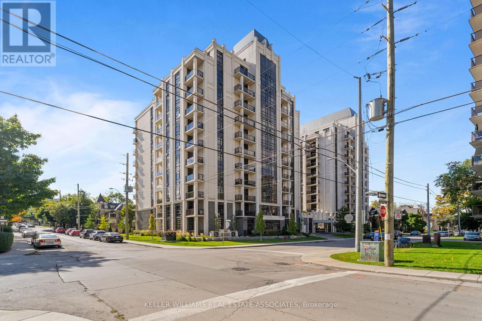 Property at PENTHOUSE 1106 - 81 ROBINSON STREET image 4