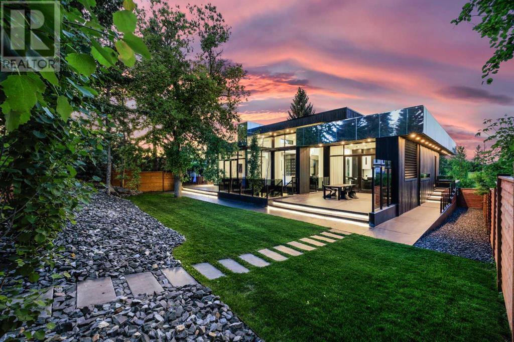 Property at 413 Crescent Boulevard SW image 2