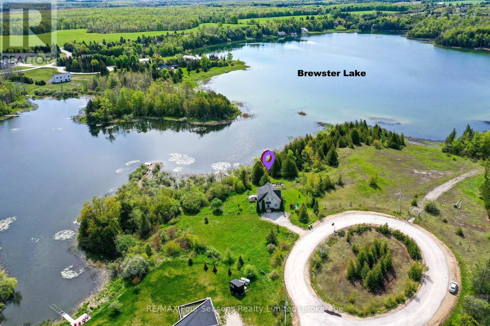 139 Young Drive, Grey Highlands, Ontario  N0C 1M0 - Photo 4 - X12088836