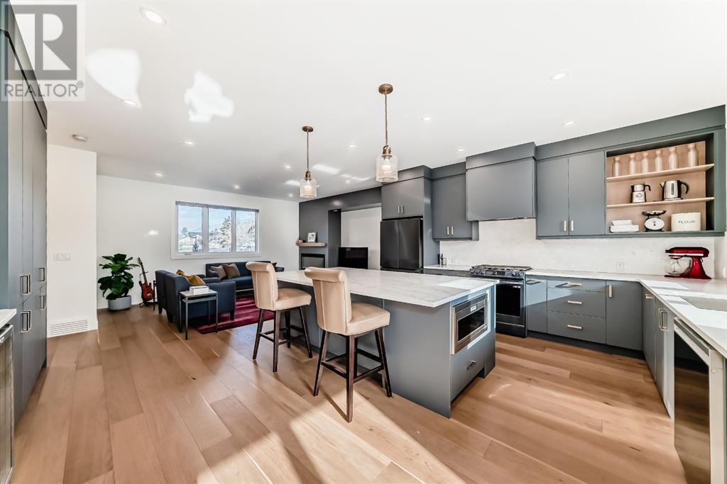 307 18 Street Nw, Calgary, Alberta  T2N 4J7 - Photo 3 - A2212866