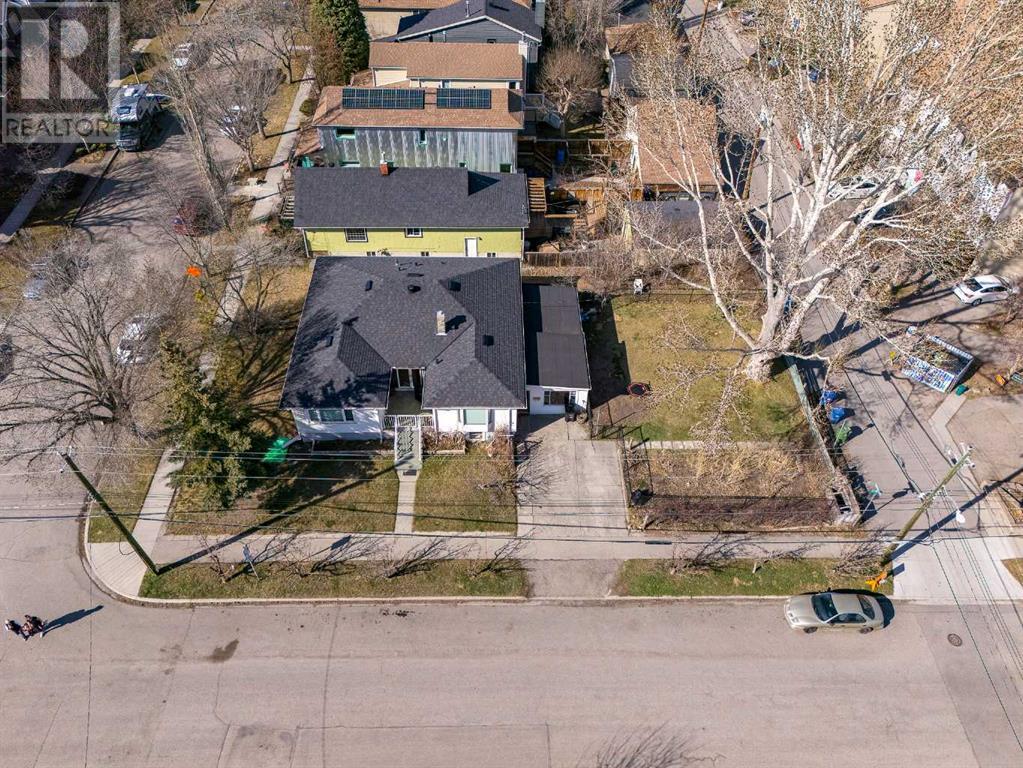 Property at 414 7 Avenue NW image 3