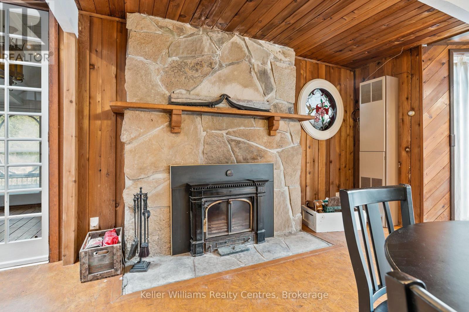 17 Thomas Street, South Bruce Peninsula, Ontario  N0H 2T0 - Photo 39 - X12090090
