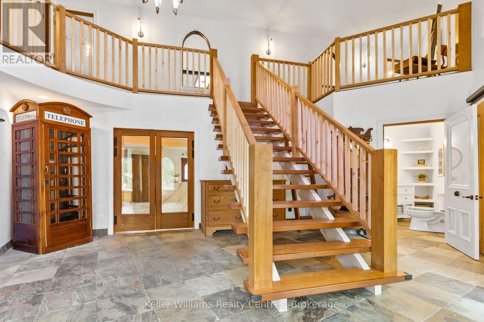 17 Thomas Street, South Bruce Peninsula, Ontario  N0H 2T0 - Photo 7 - X12090090