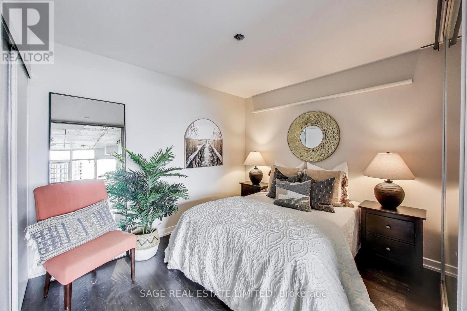 604 - 1205 Queen Street W, Toronto, Ontario  M6K 1L2 - Photo 11 - C12091323