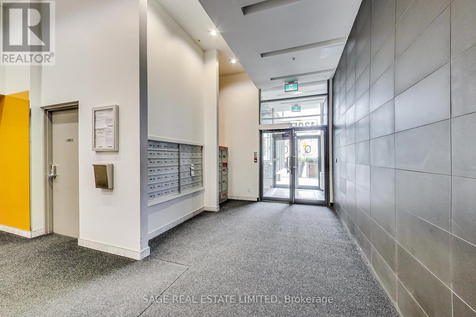 604 - 1205 Queen Street W, Toronto, Ontario  M6K 1L2 - Photo 2 - C12091323