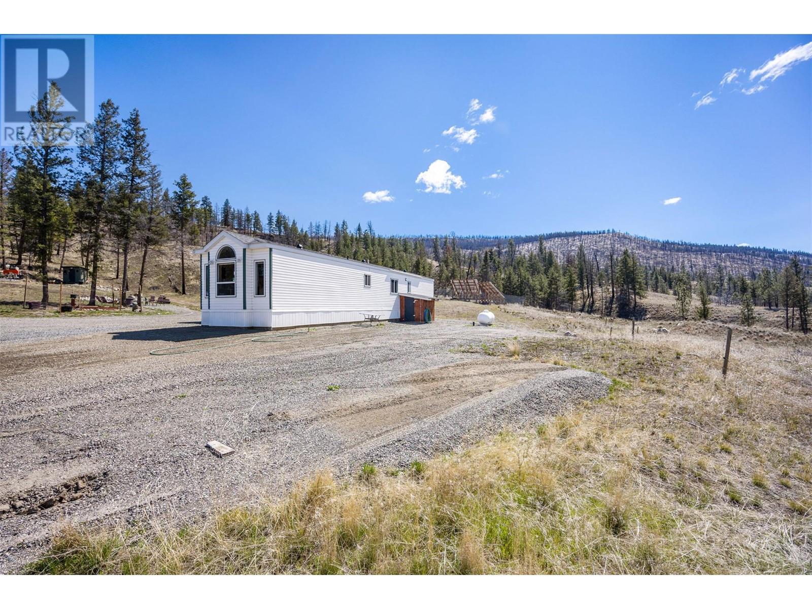 1832 Mound-Loon Lake Road, Clinton, British Columbia  V0K 1K0 - Photo 4 - 10343359