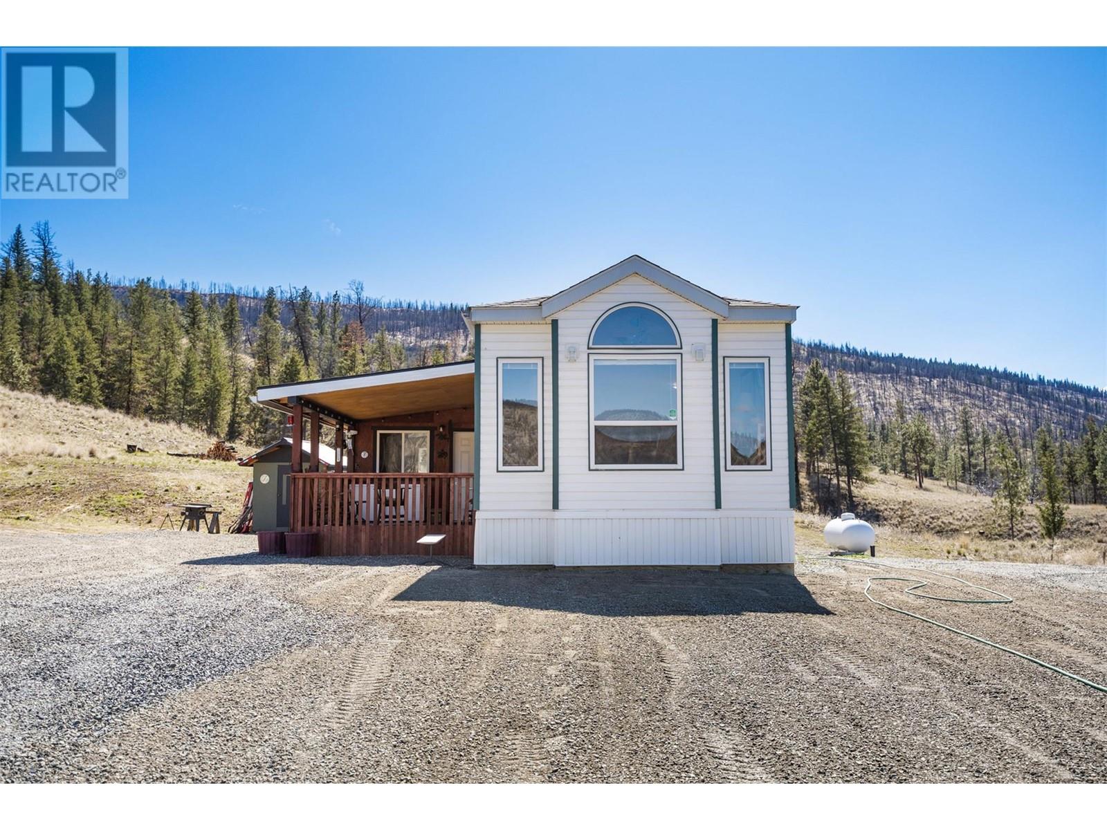1832 Mound-Loon Lake Road, Clinton, British Columbia  V0K 1K0 - Photo 3 - 10343359