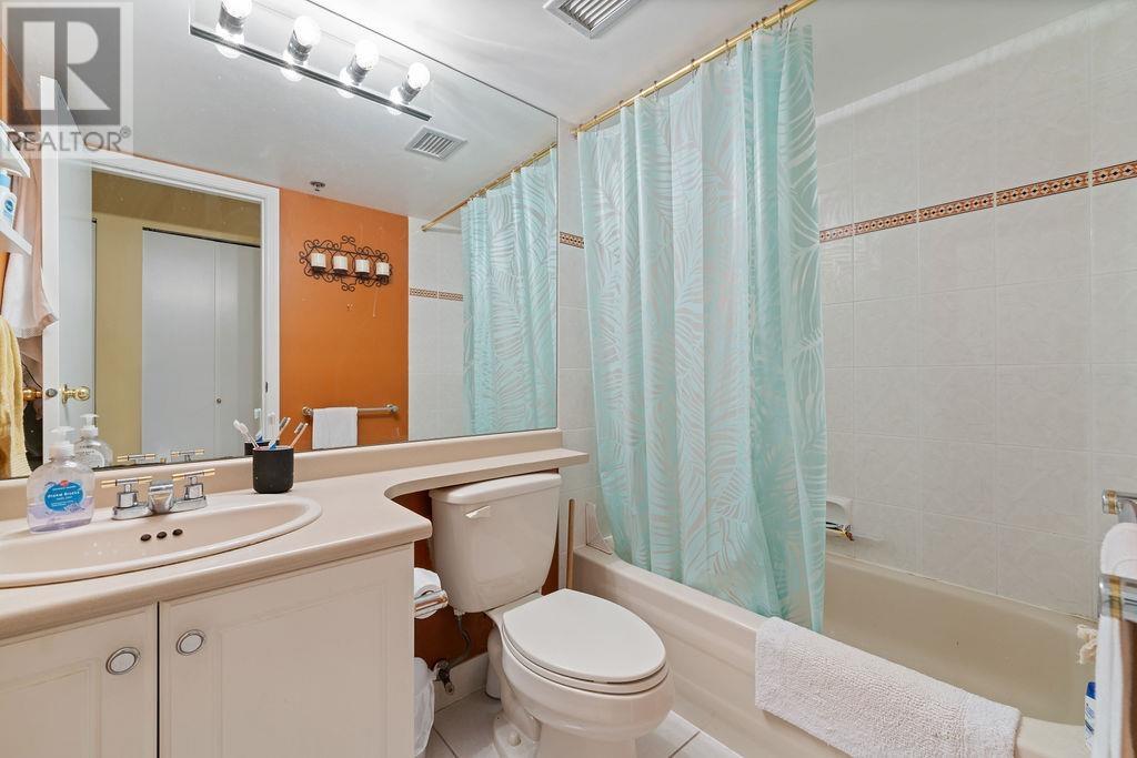 Listing Picture 24 of 36 : 404 238 ALVIN NAROD MEWS, Vancouver / 溫哥華 - 魯藝地產 Yvonne Lu Group - MLS Medallion Club Member