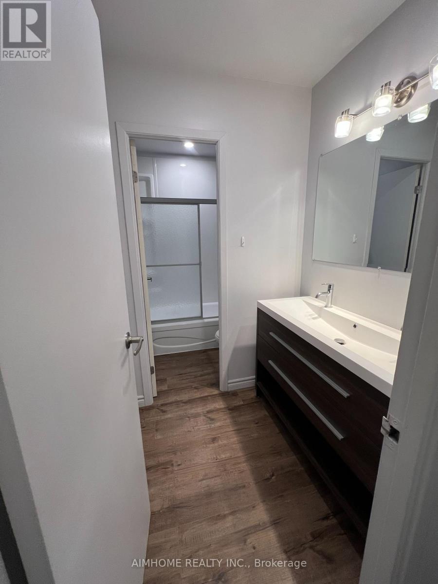 3 - 109 Westmount Road N, Waterloo, Ontario  N2L 5G5 - Photo 7 - X12091318
