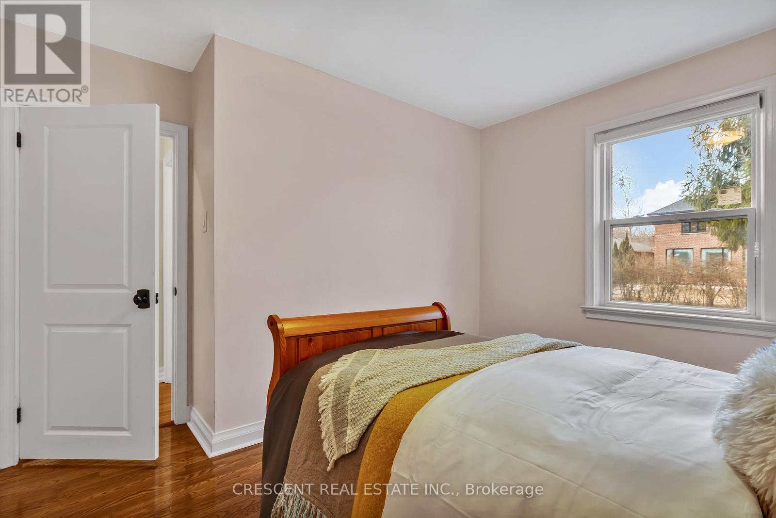 1520 Garnet Avenue, Mississauga, Ontario  L5G 4C8 - Photo 17 - W12027320