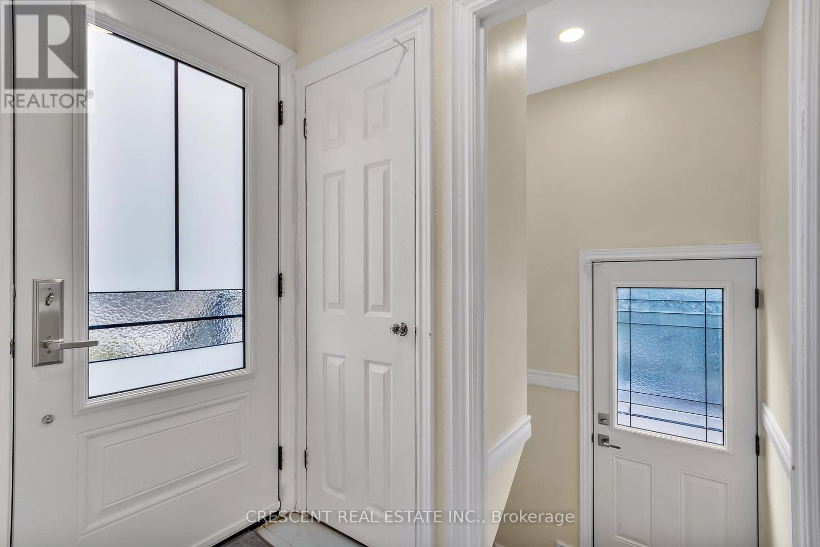 1520 Garnet Avenue, Mississauga, Ontario  L5G 4C8 - Photo 22 - W12027320