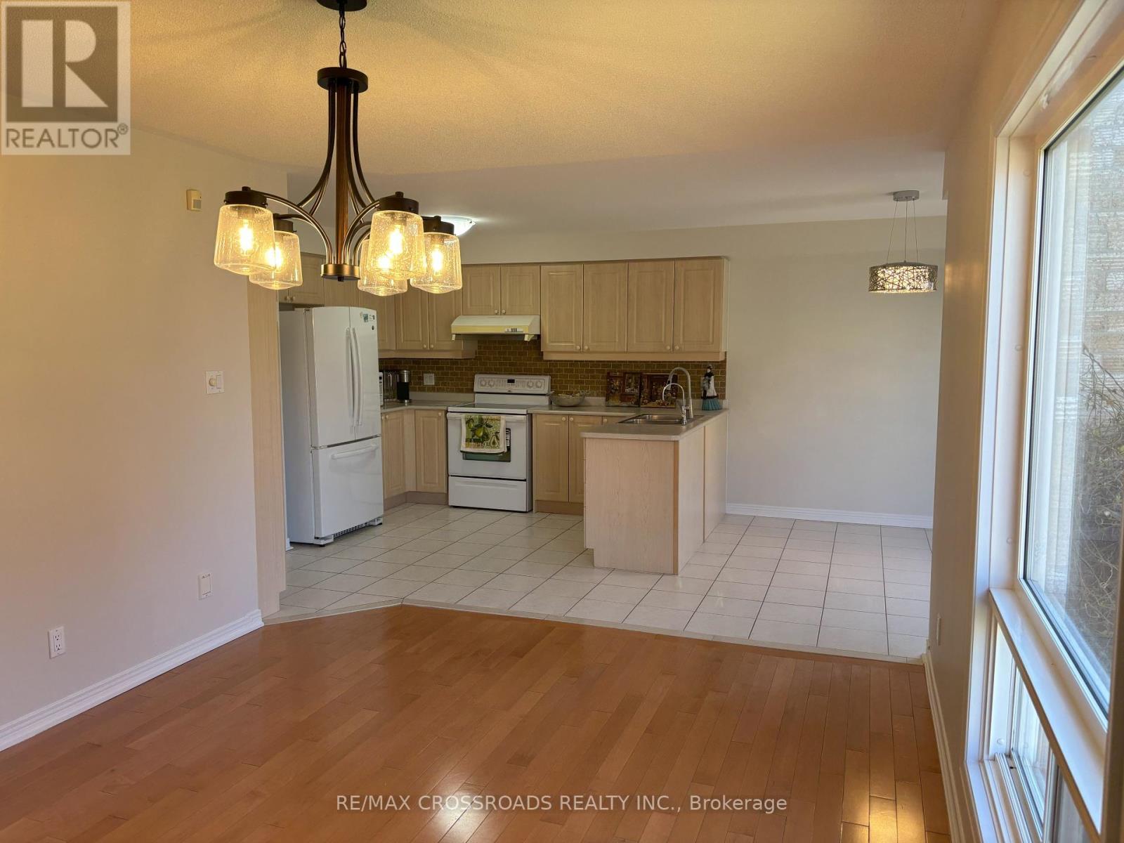 Property at 110 HALTERWOOD CIRCLE image 5