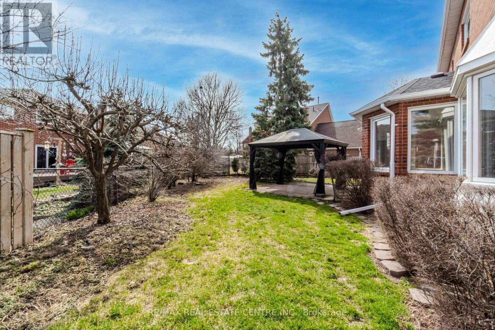 3246 Trelawny Circle, Mississauga, Ontario  L5N 5G6 - Photo 31 - W12091353