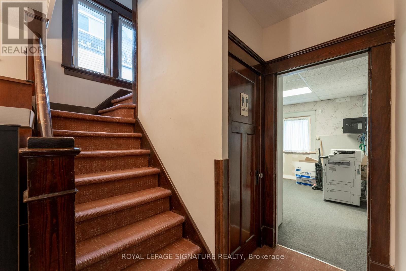 2nd Fl Off / 3rd Fl Loft - 314 Frederick Street, Kitchener, Ontario  N2H 2N7 - Photo 8 - X12091365