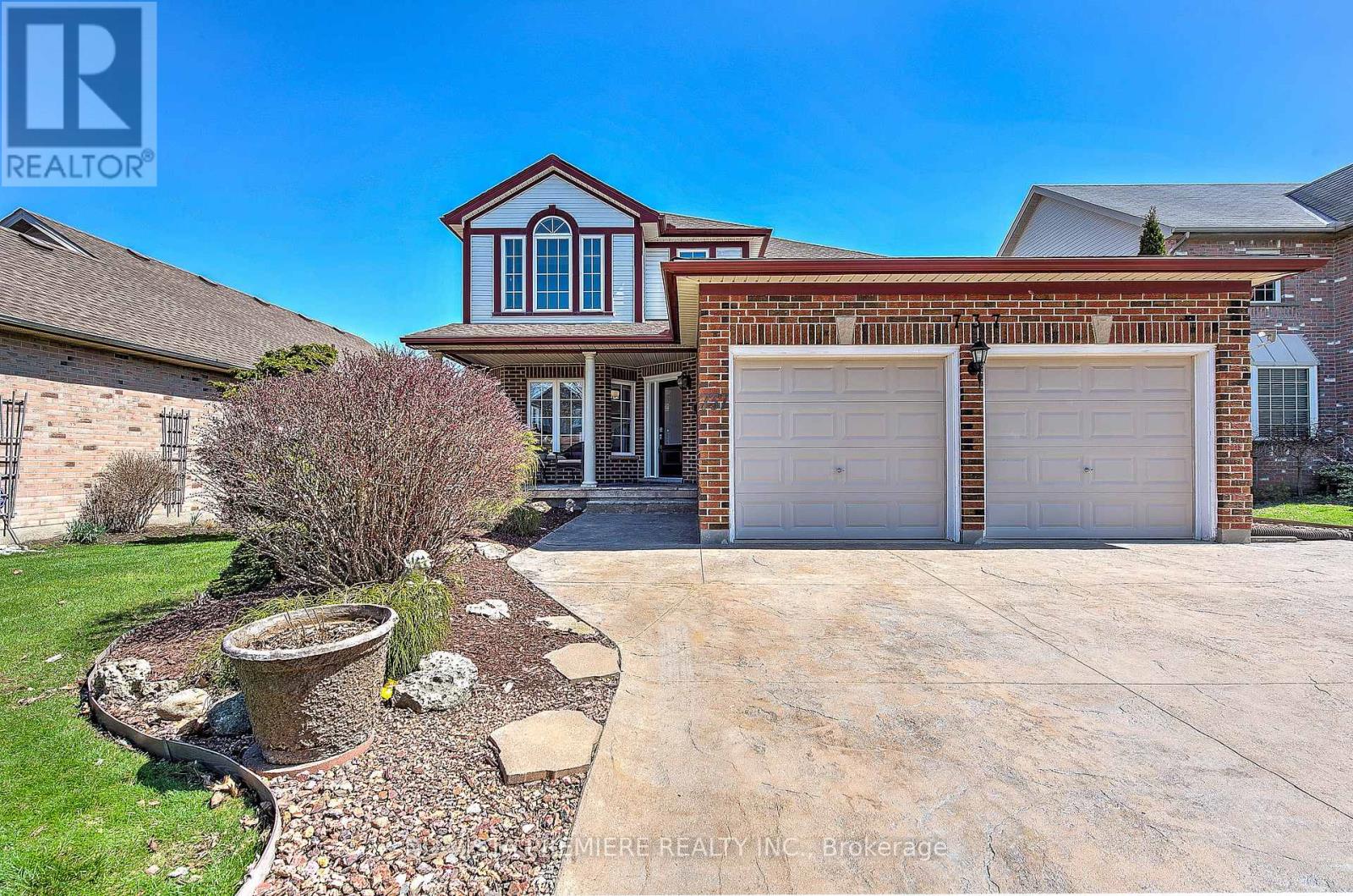Photo 10 of 49 for 737 Guildwood Boulevard