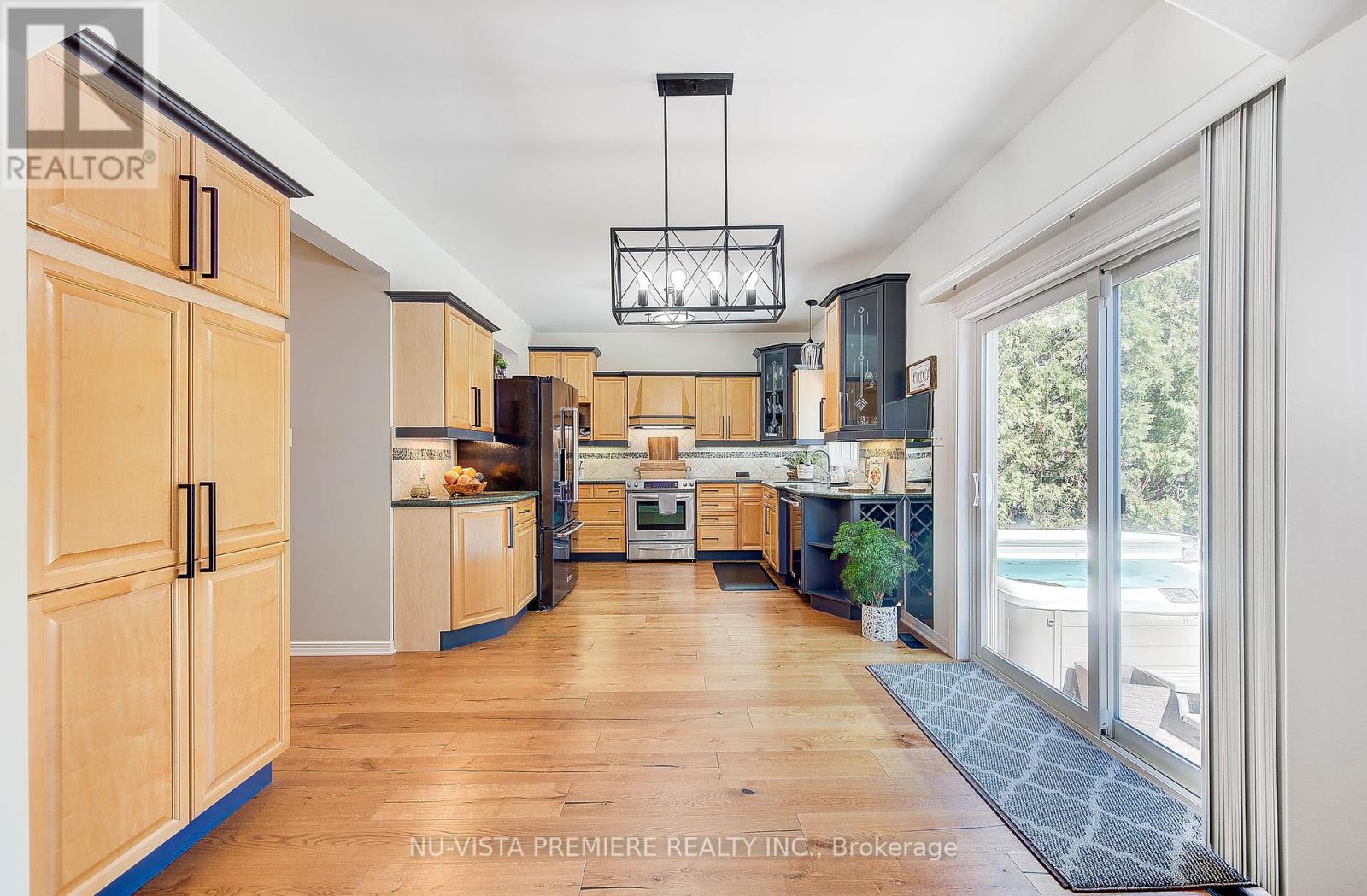 Photo 22 of 49 for 737 Guildwood Boulevard