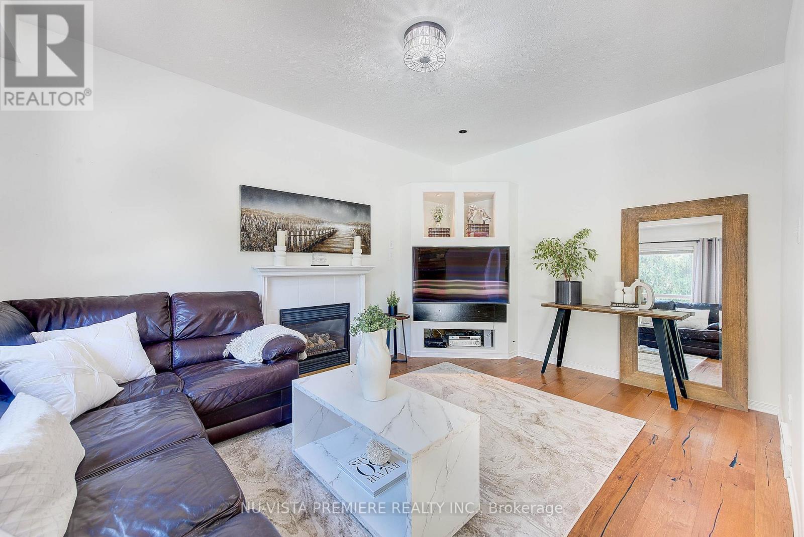 Photo 25 of 49 for 737 Guildwood Boulevard