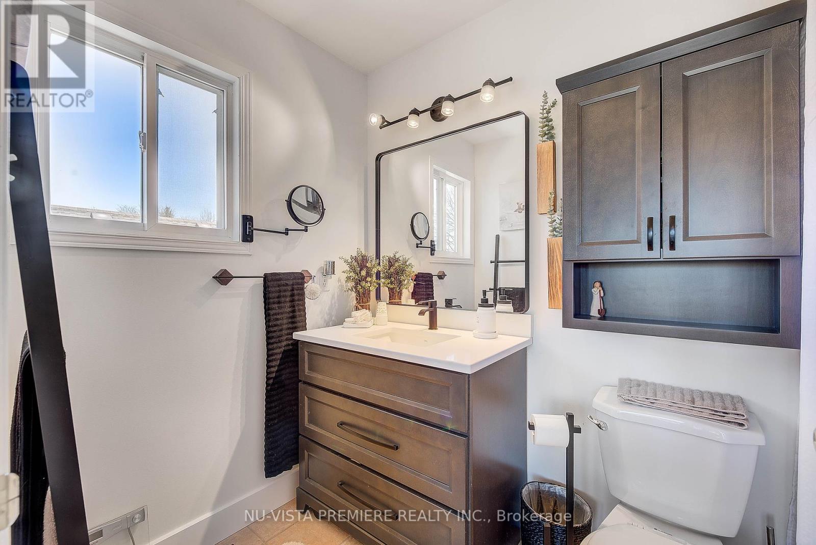 Photo 32 of 49 for 737 Guildwood Boulevard