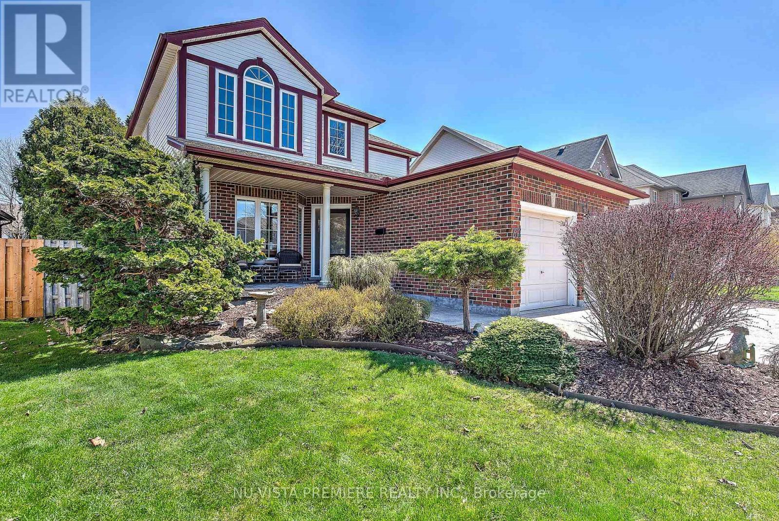 Photo 8 of 49 for 737 Guildwood Boulevard