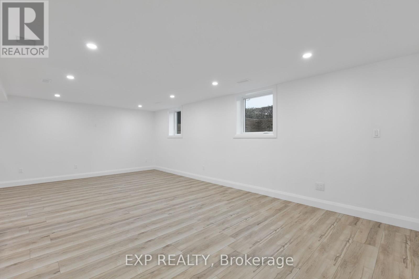 12 Barrhaven Crescent, Ottawa, Ontario  K2J 1E8 - Photo 26 - X12091387