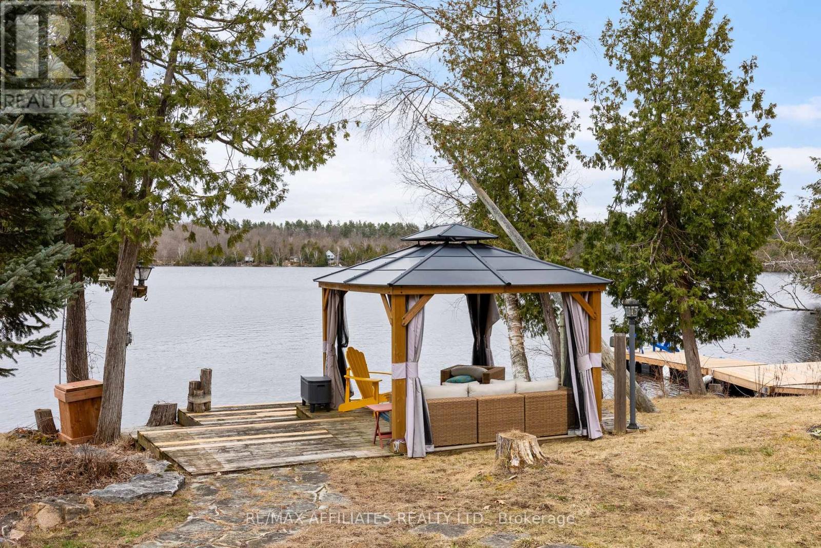 101 Arthur Road, Tay Valley, Ontario  K0H 2B0 - Photo 36 - X12091409