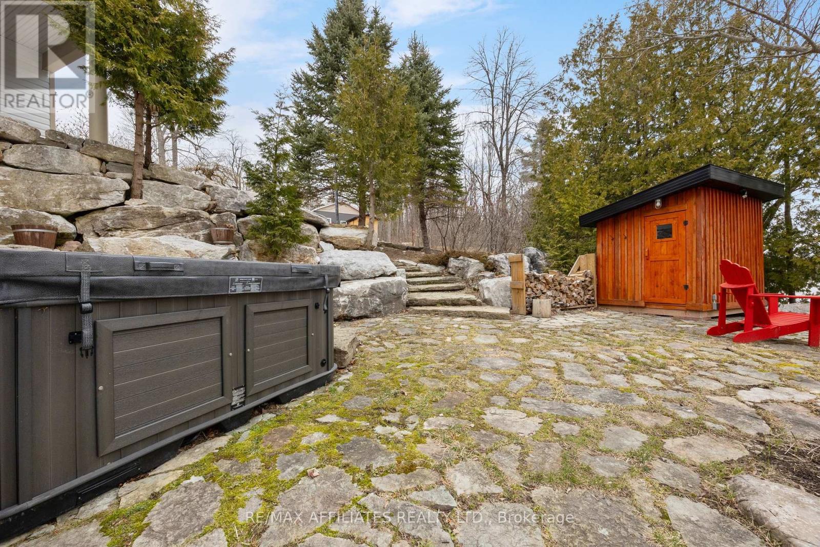 101 Arthur Road, Tay Valley, Ontario  K0H 2B0 - Photo 42 - X12091409