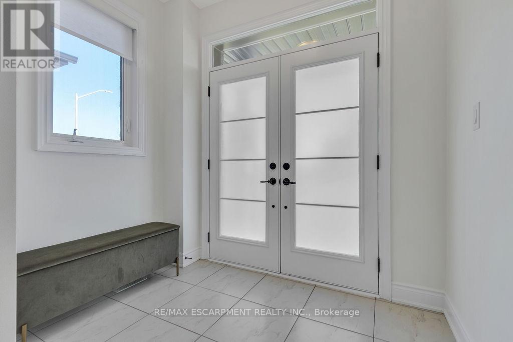 Property at 289 VANILLA TRAIL image 3