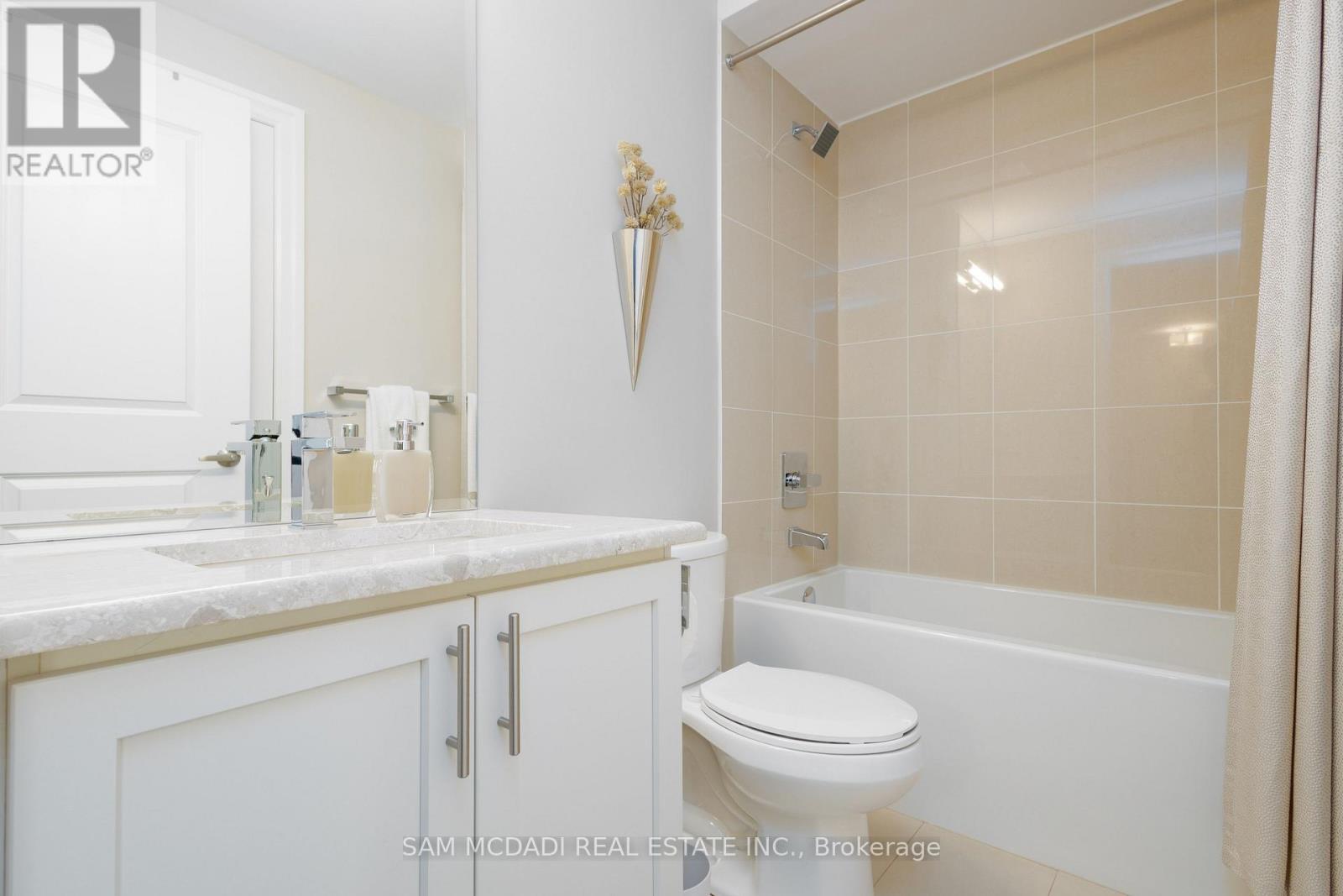 20 Windsor Circle, Niagara-On-The-Lake, Ontario  L0S 1J0 - Photo 24 - X12072404