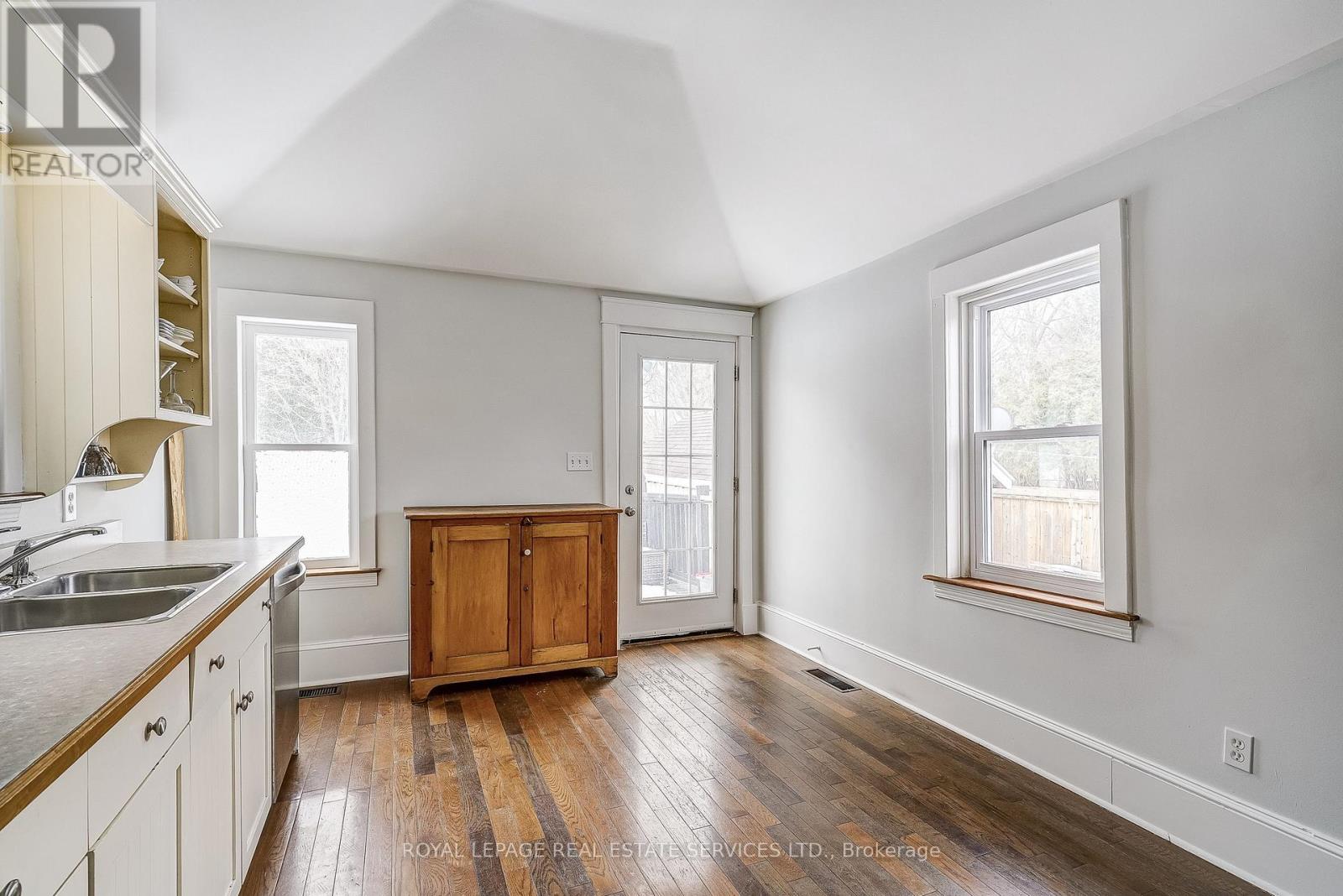 5309 County Road 9 Road, Clearview, Ontario  L0M 1N0 - Photo 5 - S12091410