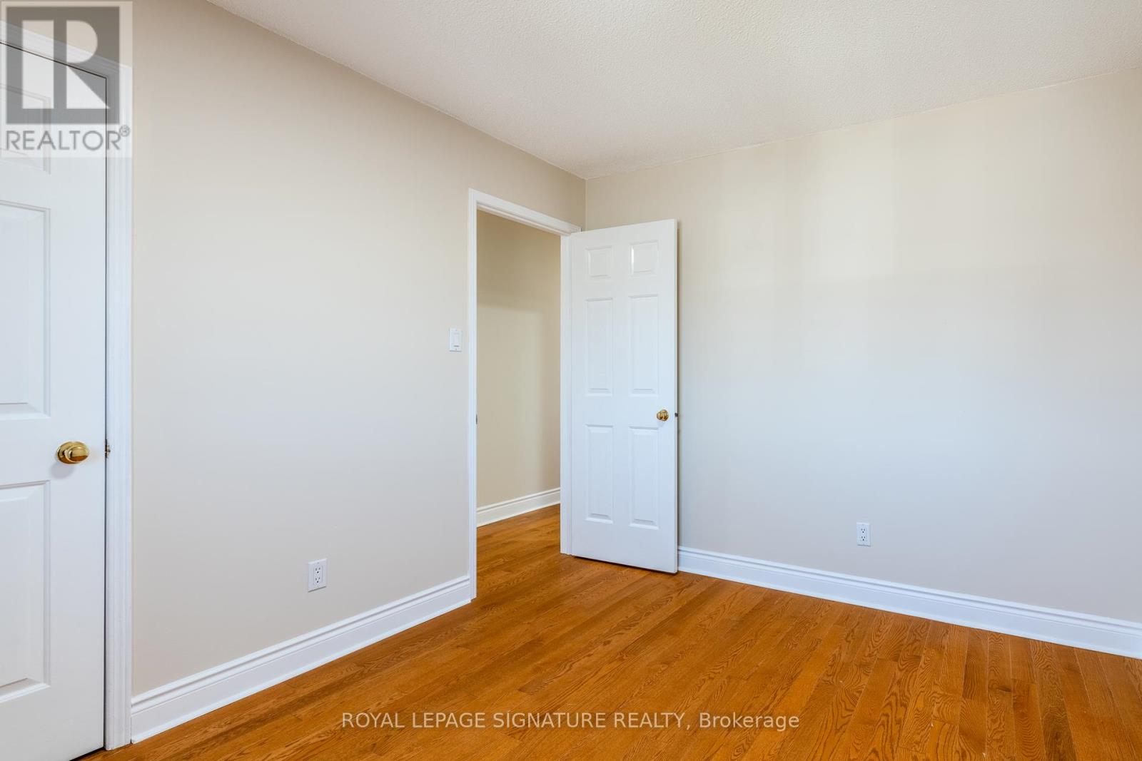 3263 Pebblewood Road, Mississauga (Meadowvale), Ontario  L5N 6P4 - Photo 23 - W12091403