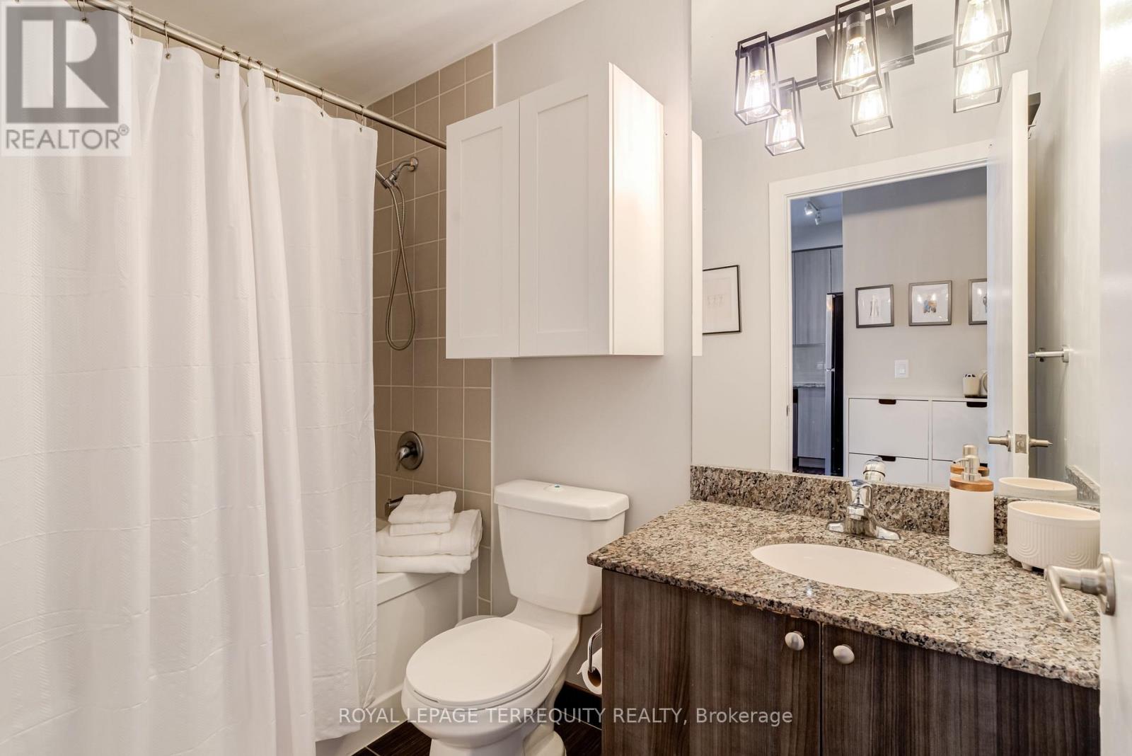 204 - 1638 Bloor Street W, Toronto (High Park North), Ontario  M6P 0A6 - Photo 16 - W12091412