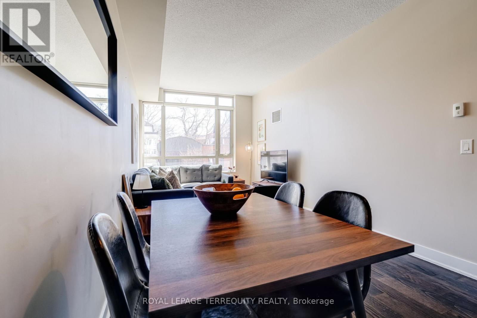 204 - 1638 Bloor Street W, Toronto (High Park North), Ontario  M6P 0A6 - Photo 7 - W12091412